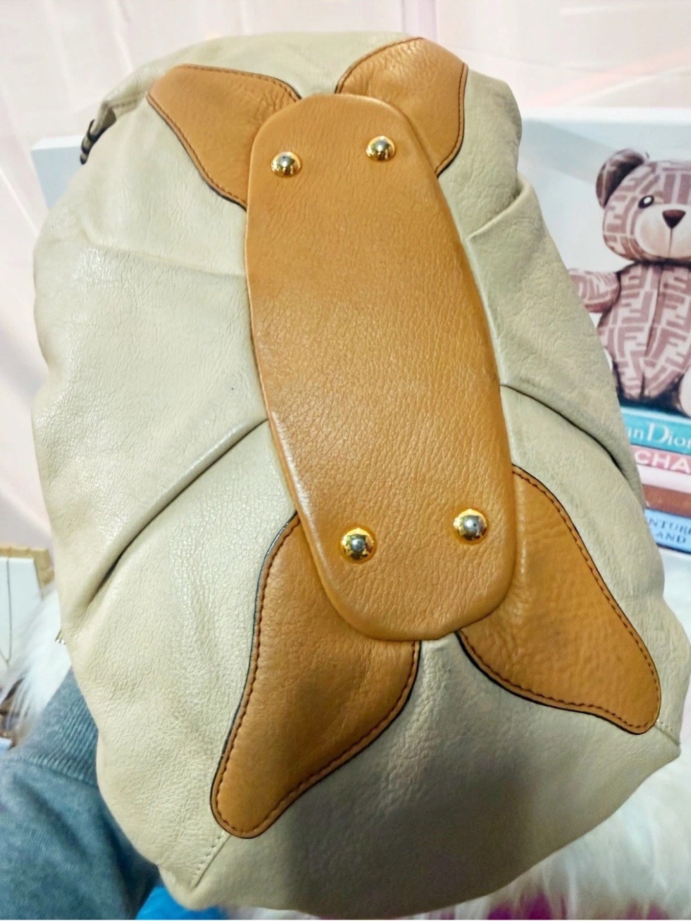 MCM Beige Drawstring Leather Tote Bag with Tan Trim - Picture 3 of 4
